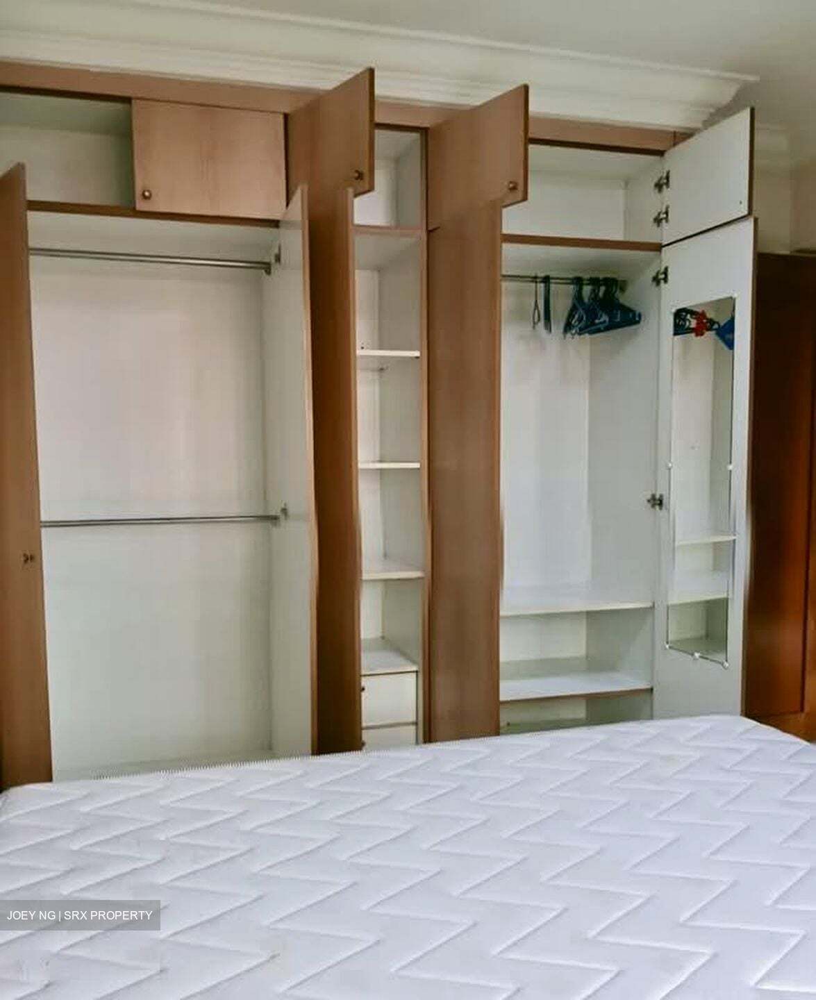 Blk 252 Compassvale Street (Sengkang), HDB 5 Rooms #584886401